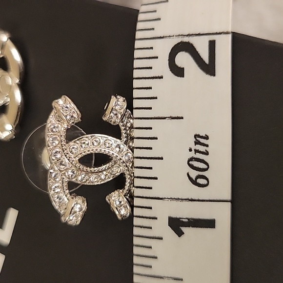 CHANEL 23P Silver & Crystal  CC Logo Studs Earrings Brand New w/tag - Picture 6 of 9
